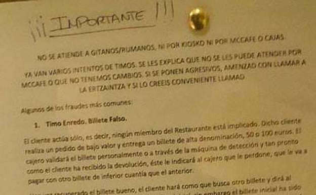 Imagen del cartel colocado en el vestuario del establecimiento de McDonald's