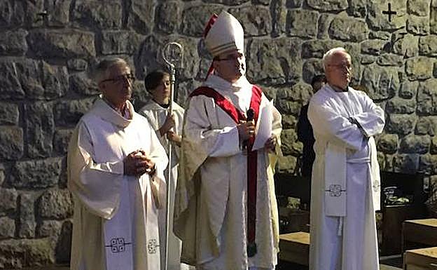 El obispo Munilla, durante su homilía en Arantzazu. 