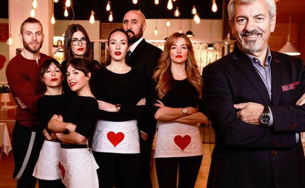 Un concursante de 'MasterChef' sorprende acudiendo a una cita de 'First Dates'