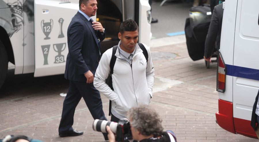 La Real está dispuesta a conseguir que Anoeta se convierta en una caldera en plena ebullición desde horas antes del inicio de cada encuentro. Desde primera hora de la mañana los más pequeños han disfrutado de torneos infantiles, de talleres y de música en directo en los aldeaños de Anoeta. Todo para que los aficionados pasen una noche inolvidable. Más tarde, aficionados de todas las edades han esperado a los jugadores a las puertas del estadio.