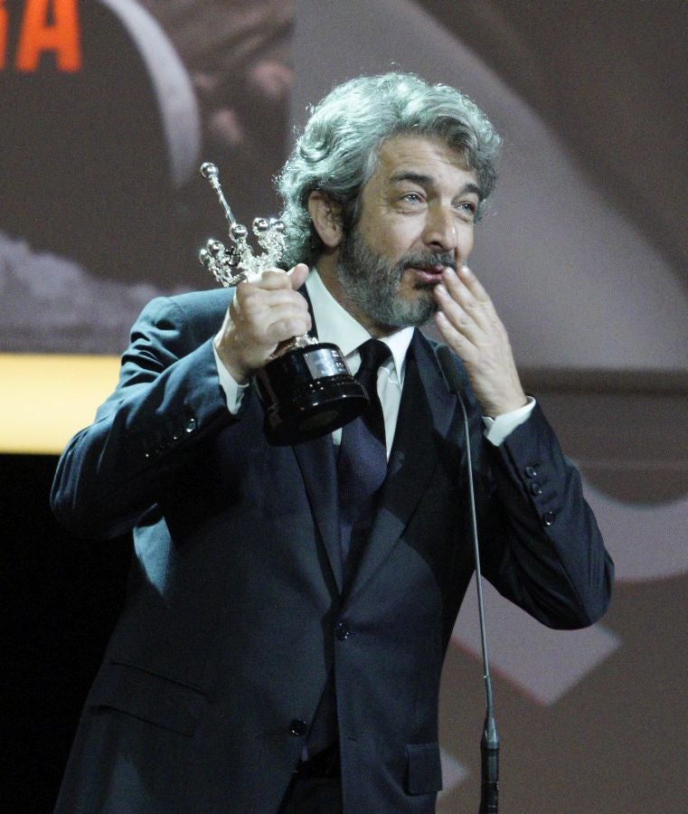 El actor argentino ha querido dedicar el galardón a todos los compañeros de profesión que se han cruzado en su carrera