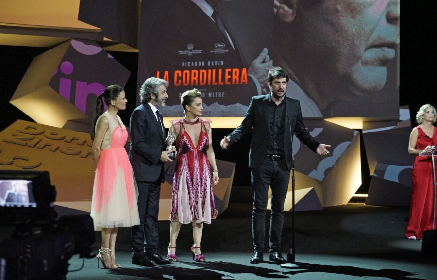 El actor argentino ha querido dedicar el galardón a todos los compañeros de profesión que se han cruzado en su carrera