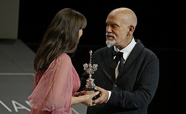 Imagen principal - Monica Bellucci: «Me emociona este premio de un festival que respeto tanto»