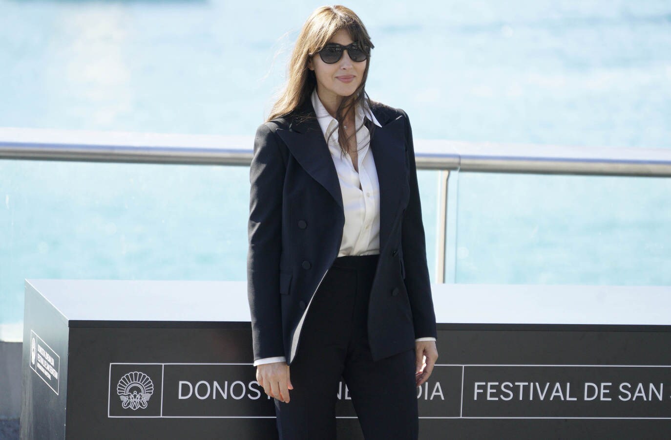 La actriz italiana ha posado este miércoles en el photocall del Aquarium antes de recibir el Premio onostia