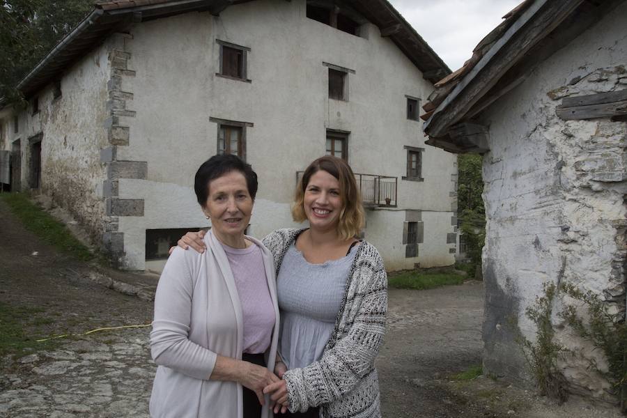 Los últimos habitantes del caserío Ipintza son fieles guardianes de la memoria del gigante de Altzo.