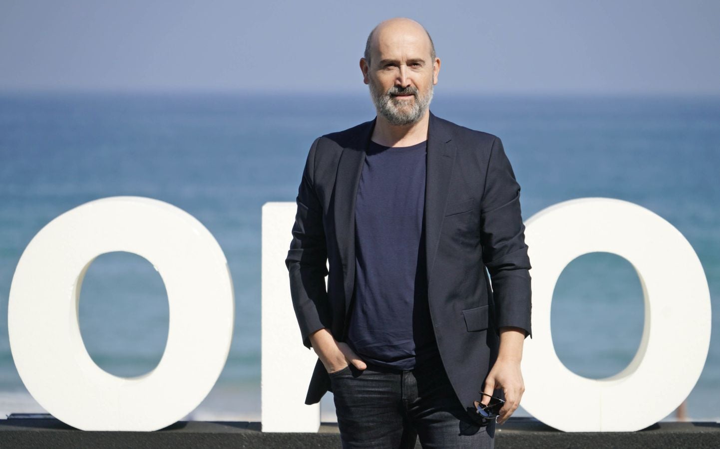El elenco de la película ha posado en la terraza del Kursaal