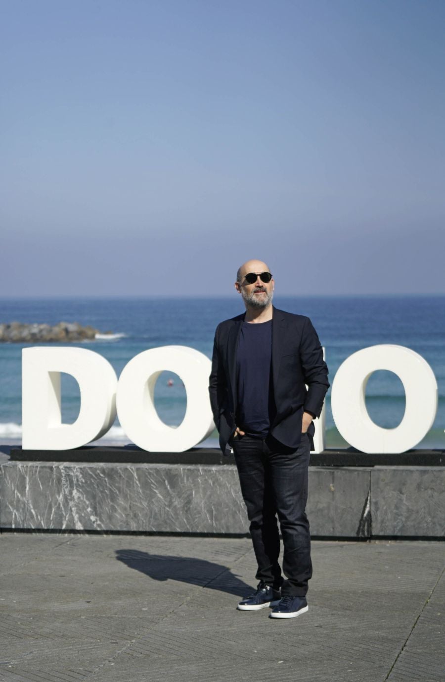 El elenco de la película ha posado en la terraza del Kursaal