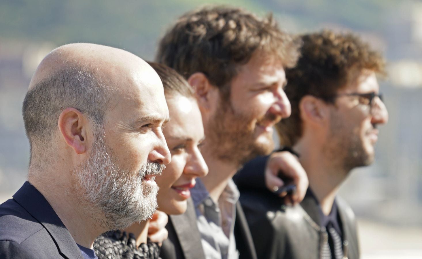 El elenco de la película ha posado en la terraza del Kursaal