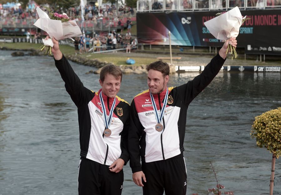 El canal de Pau acoge el Campeonato del Mundo de Kayak