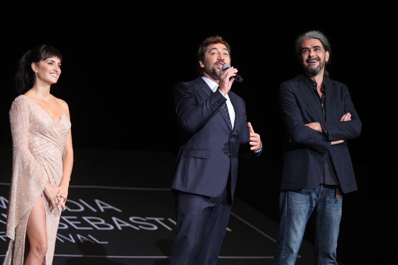 Los actores llegan al Zinemaldia para presentar 'Loving Pablo'