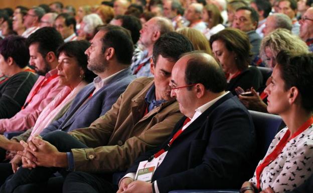 Sánchez e Iceta en el congreso del PSE. 