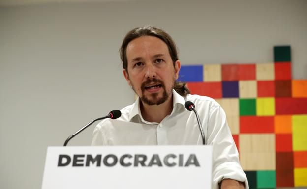 Iglesias reúne en el Congreso a los nacionalistas para abordar la crisis en Cataluña