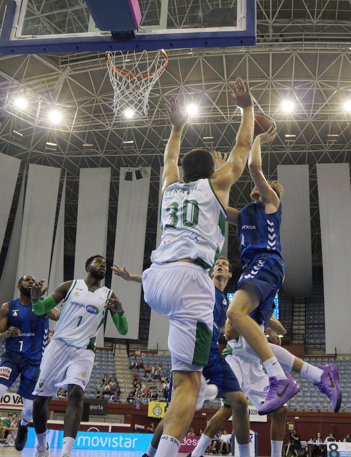 Las buenas sensaciones que transmitió el GBC ante el Herbalife Gran Canaria en la primera jornada se han visto refrendadas este miércoles con una gran victoria ante el Betis (94-60) que demuestra que los de Porfi Fisac no han regresado a la ACB con idea de ser una de las cenicientas de la liga.