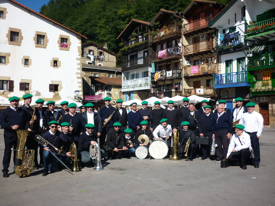 La banda de música de Donibane conmemoró su bicentenario con la celebración de diferentes actos