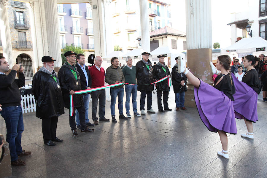 Una veintena de pastores comecializan con la obligada etiqueta el queso elaborado en Aralar