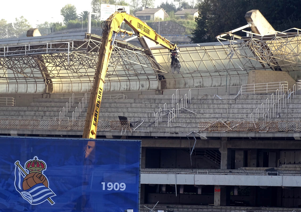El derribo de Anoeta, en imágenes