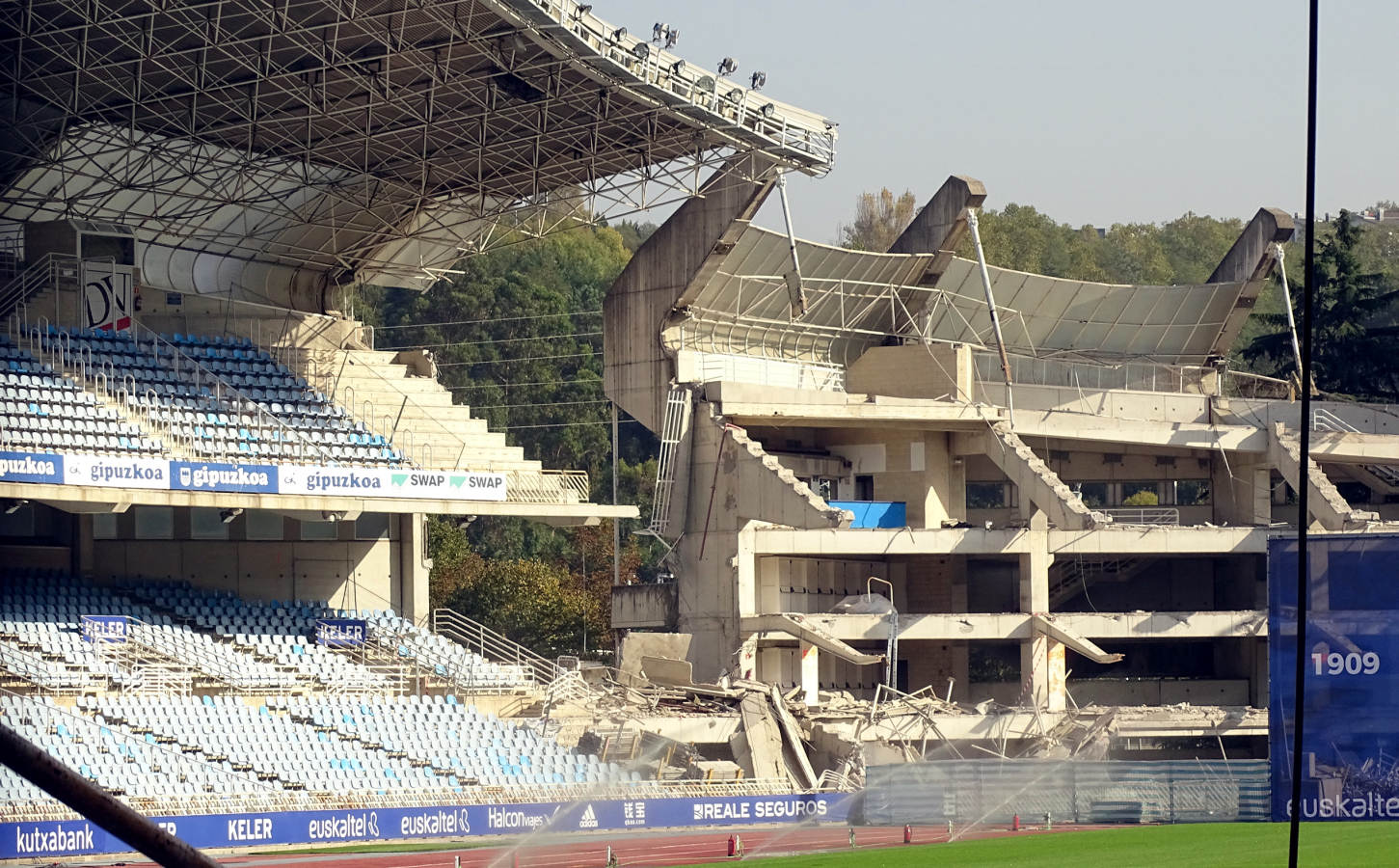 El derribo de Anoeta, en imágenes