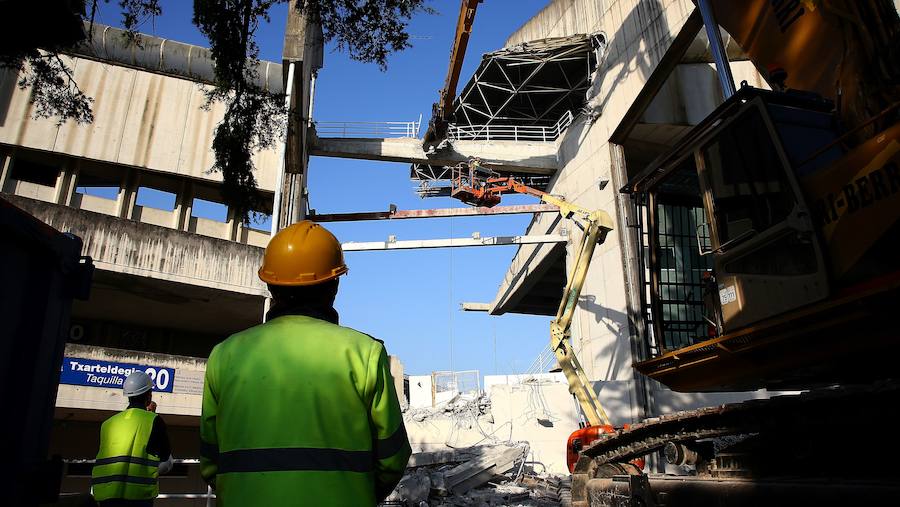 El derribo de Anoeta, en imágenes