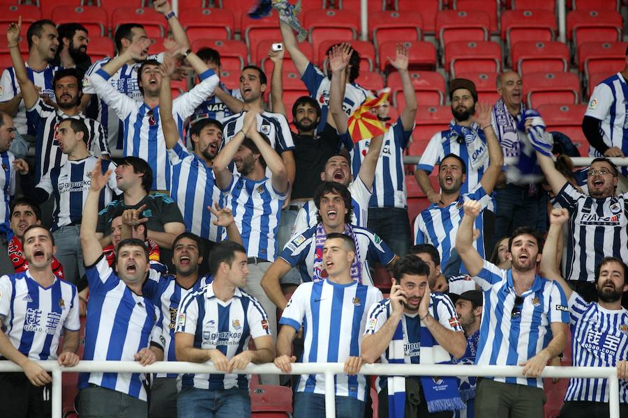 Los seguidores txuri-urdin disfrutan con el partido y el nivel de juego exhibido por los de Eusebio Sacristán