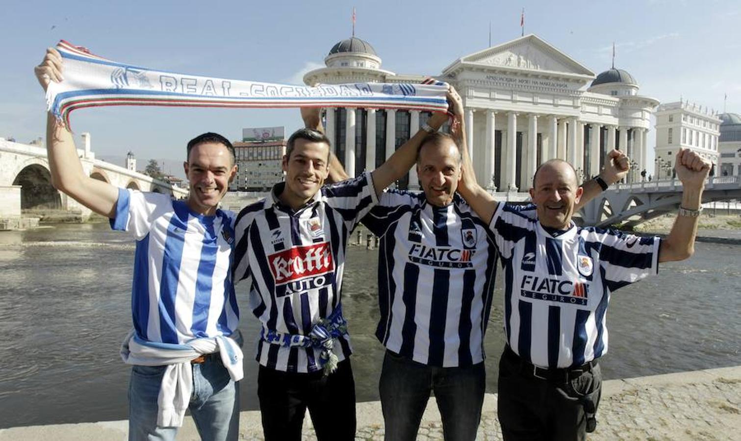 Unos 300 aficionados se han desplazado a la capital de Macedonia para apoyar al equipo en el encuentro ante el Vardar