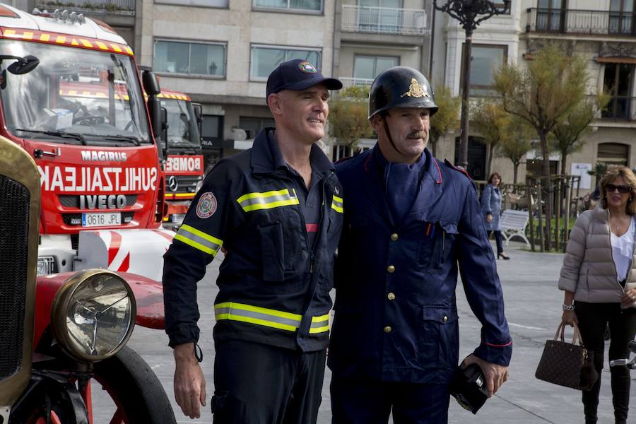 El alcalde de San Sebastián, Eeneko Goia, destaca que los bomberos son «el pilar de la seguridad y la tranquilidad» de la ciudad.