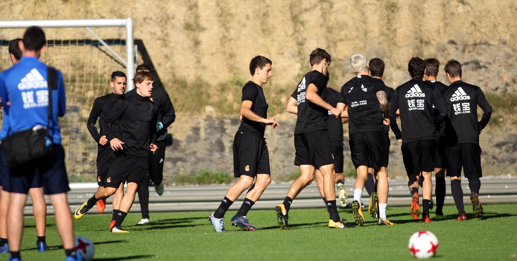 Los jugadores de la Real Sociedad se han ejercitado en Zubieta para preparar el encuentro de Copa ante el Lleida