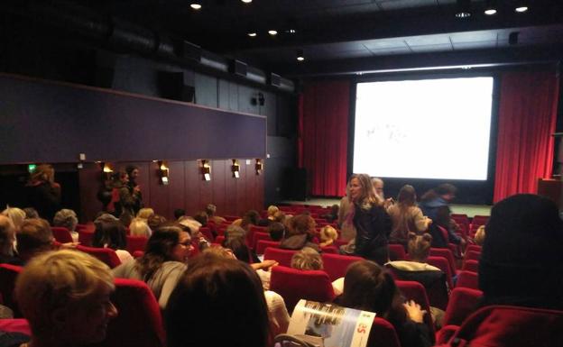 Proyección de 'Loreak' en el cine de Andorra de HelsinkI