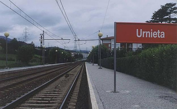 Un tren con 80 pasajeros a bordo descarrila en Urnieta sin causar ningún herido