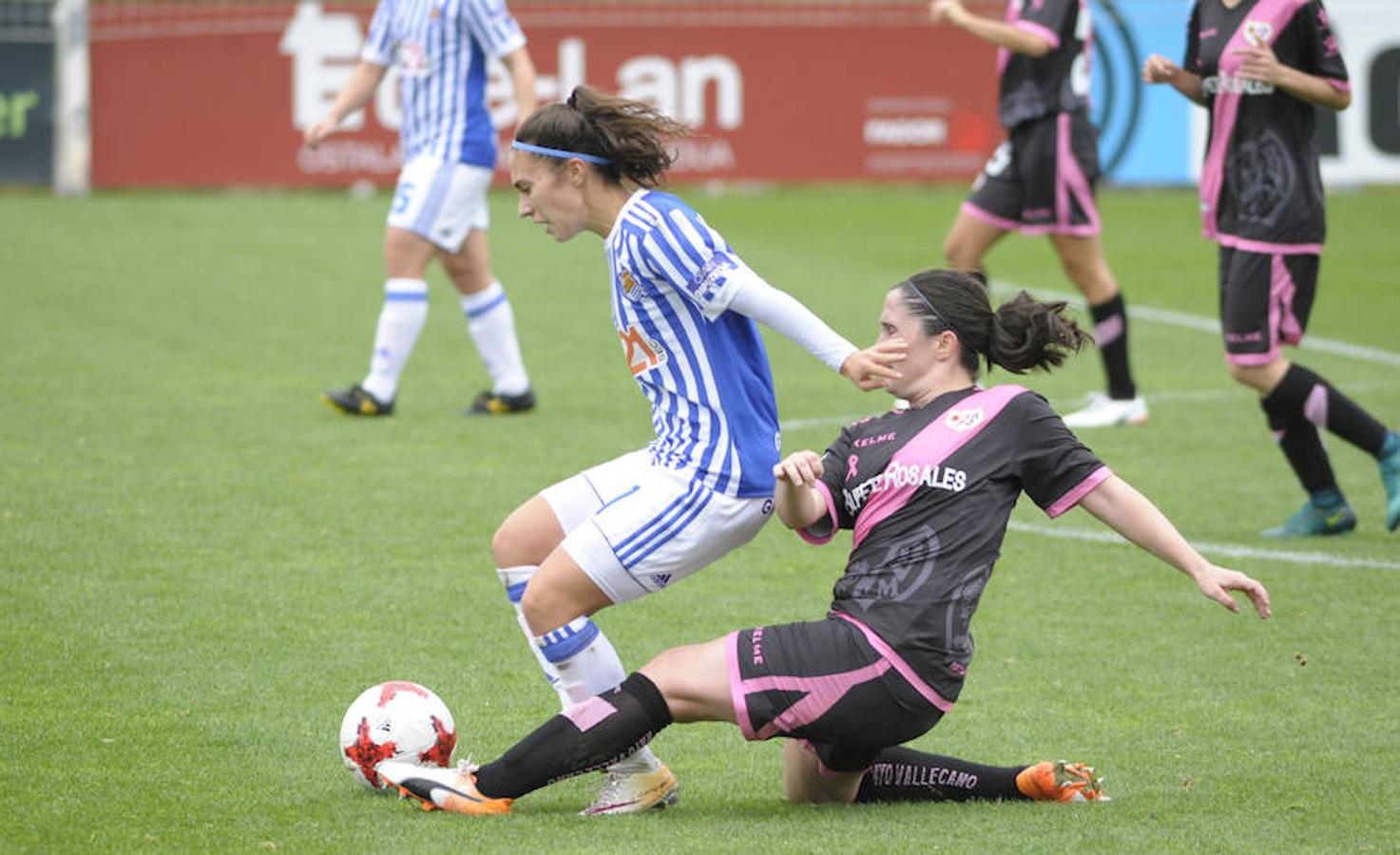 El partido de la novena jornada de la liga femenina de primera división se ha jugado este domingo a las 12.00 horas en Zubieta. El equipo txuriurdin ha vencido a su rival 3-0 en casa.