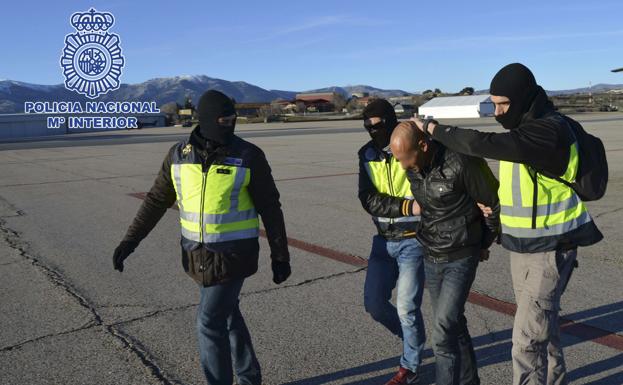Prisión para el detenido en Ceuta por integrar presuntamente una red de captación del Daesh