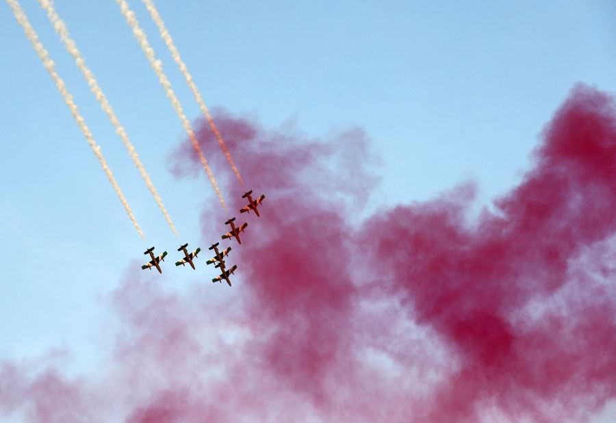 El 15ª salón internacional aeroespacial Dubai Airshow 2017 se celebra del 12 al 16 de noviembre en Dubái. La exhibición está dedicada a las armas y al equipo militar, defensa antimisiles, tecnología espacial, aviación civil y tecnología en la industria aeronáutica.