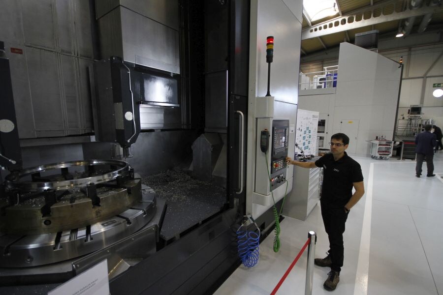 El lehendakari Iñigo Urkullu ha inaugurado este miércoles el Centro de Fabricación Avanzada Aeronáutica (CFAA), situado en el parque tecnológico de Zamudio