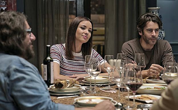 Escena en exclusiva de 'Perfectos desconocidos'.