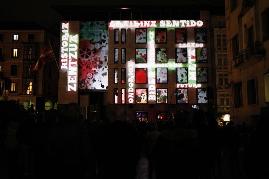 l presidente del EBB del PNV, Andoni Ortuzar, ha abierto este viernes por la noche las puertas de Sabin Etxea a la ciudadanía vasca en la conmemoración del 25 aniversario de su sede en Bilbao con una recepción a la sociedad. 
