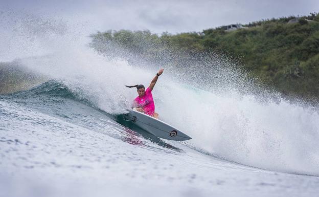 Tyler Wright revalida en Maui el título mundial de la World Surf League