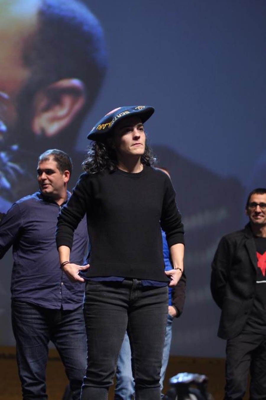 Bertsolari Txapelketa Nagusiko finala ari dira jokatzen Barakaldoko BECen.