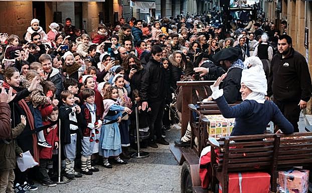 Imagen. Olentzero llega a Donostia