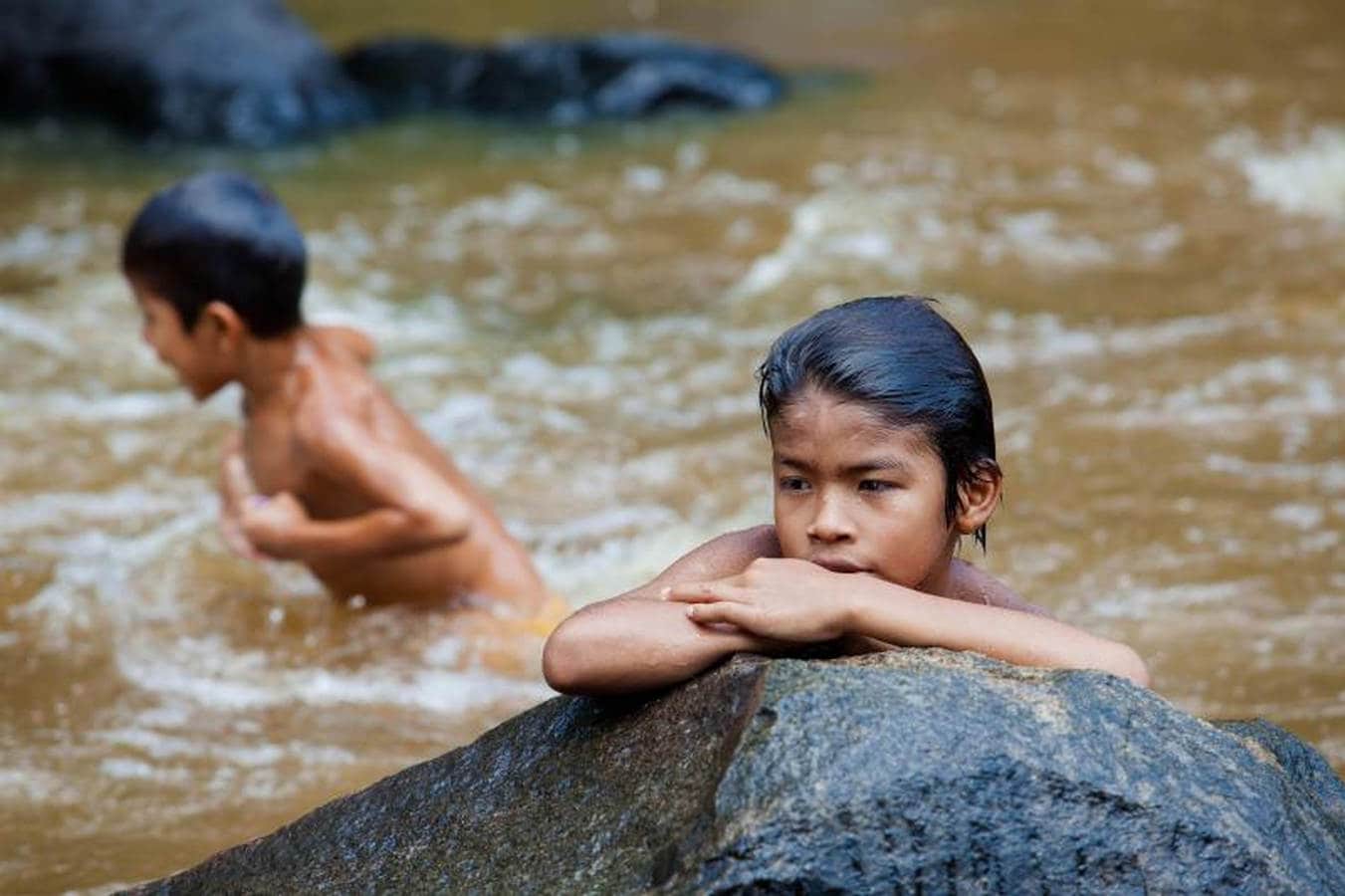 La deforestación, la minería ilegal y los incendios forestales amenazan el proyecto indígena pionero de venta de créditos de carbono en Brasil, una iniciativa que comenzó en 2013 en varias aldeas del pueblo Suruí, en la Amazonía, y fue la primera en acogerse a las normas internacionales.