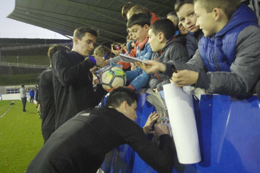 La plantilla de la Real Sociedad, se ha ejercitado este sábado por la tarde en Zubieta con las ausencias de Januzaj y De la Bella.