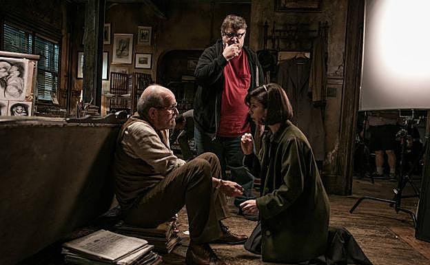 Fotograma de la película de Guillermo del Toro.