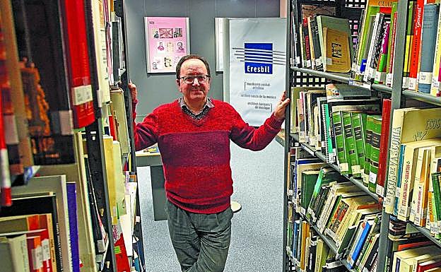 Jon Bagüés, en el archivo de Eresbil.