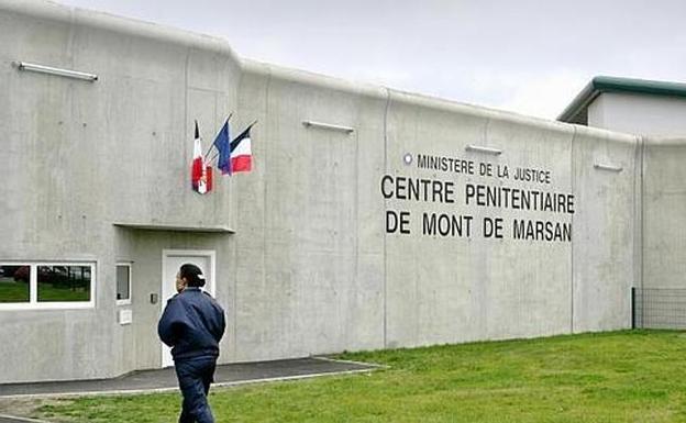 La cárcel de Mont de Marsan, la más cercana a Euskadi, puede albergar a 690 presos y fue construida en 2008. 