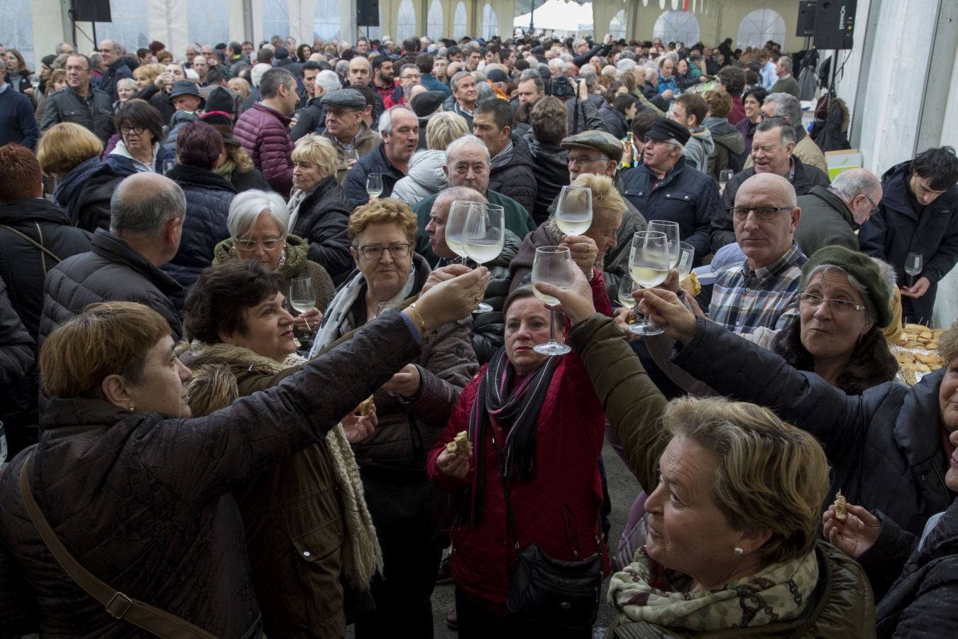 Getaria ha acogido la presentación y degustación de la nueva cosecha