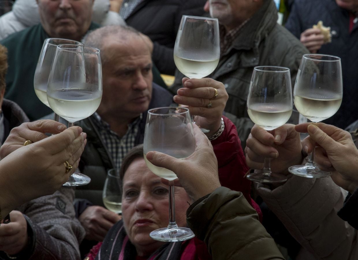 Getaria ha acogido la presentación y degustación de la nueva cosecha