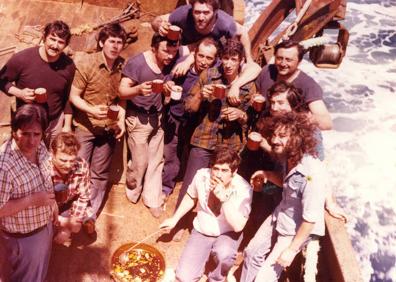 Imagen secundaria 1 -  Instantáneas tomadas por el patrón en sus viajes a Terranova. 