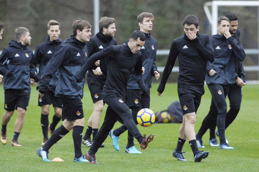 La Real ha efectuado este viernes por la mañana en Zubieta su penúltimo entrenamiento antes de enfrentarse al Celta. Mañana la plantilla se ejercitará a la misma hora y en el mismo escenario. 