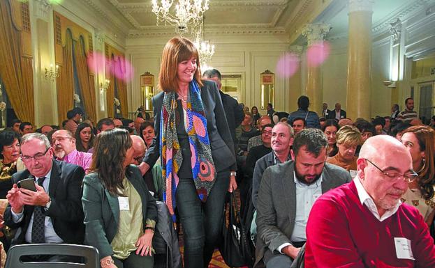 Mendia, ayer antes de su intervención ante el Comité Nacional.