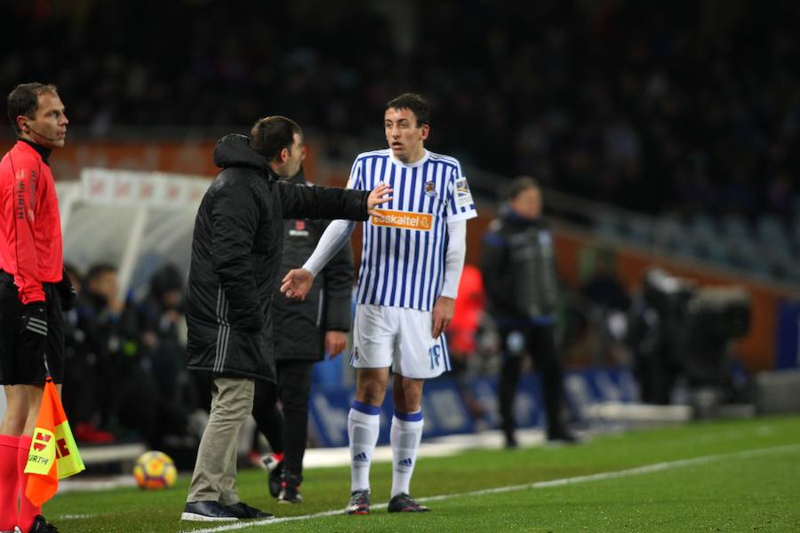 Las imágenes del partido que Real y Deportivo han disputado bajo la lluvia en el estadio de Anoeta