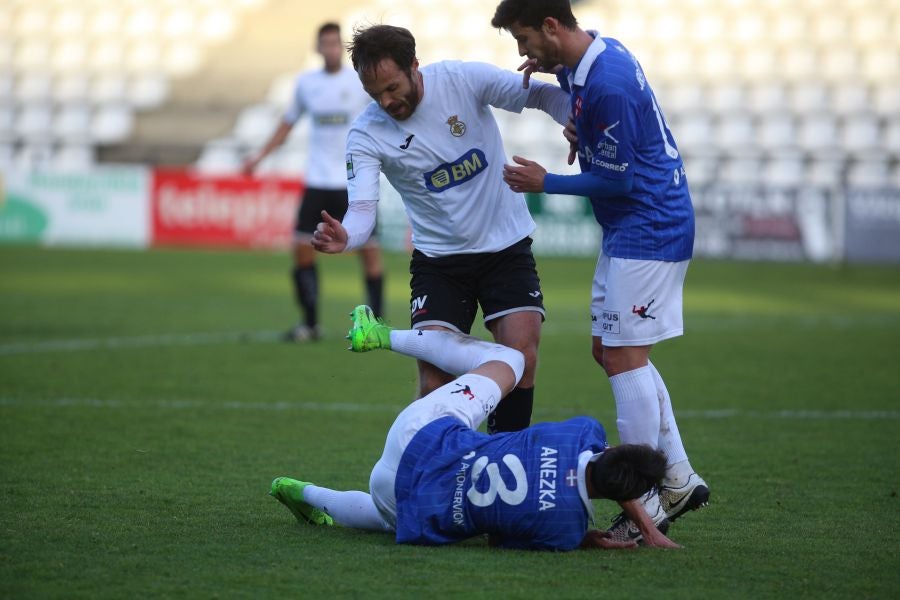 Tras un duro partido el Real Unión consigue empatar con el Barakaldo en el minuto 86.