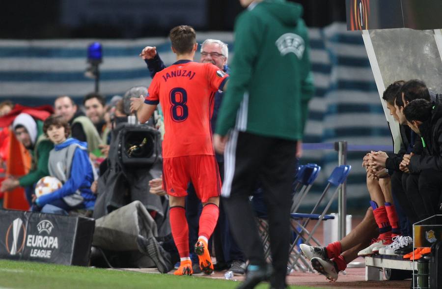 El partido entre la Real Sociedad y el Salzburgo en Anoeta, en imágenes